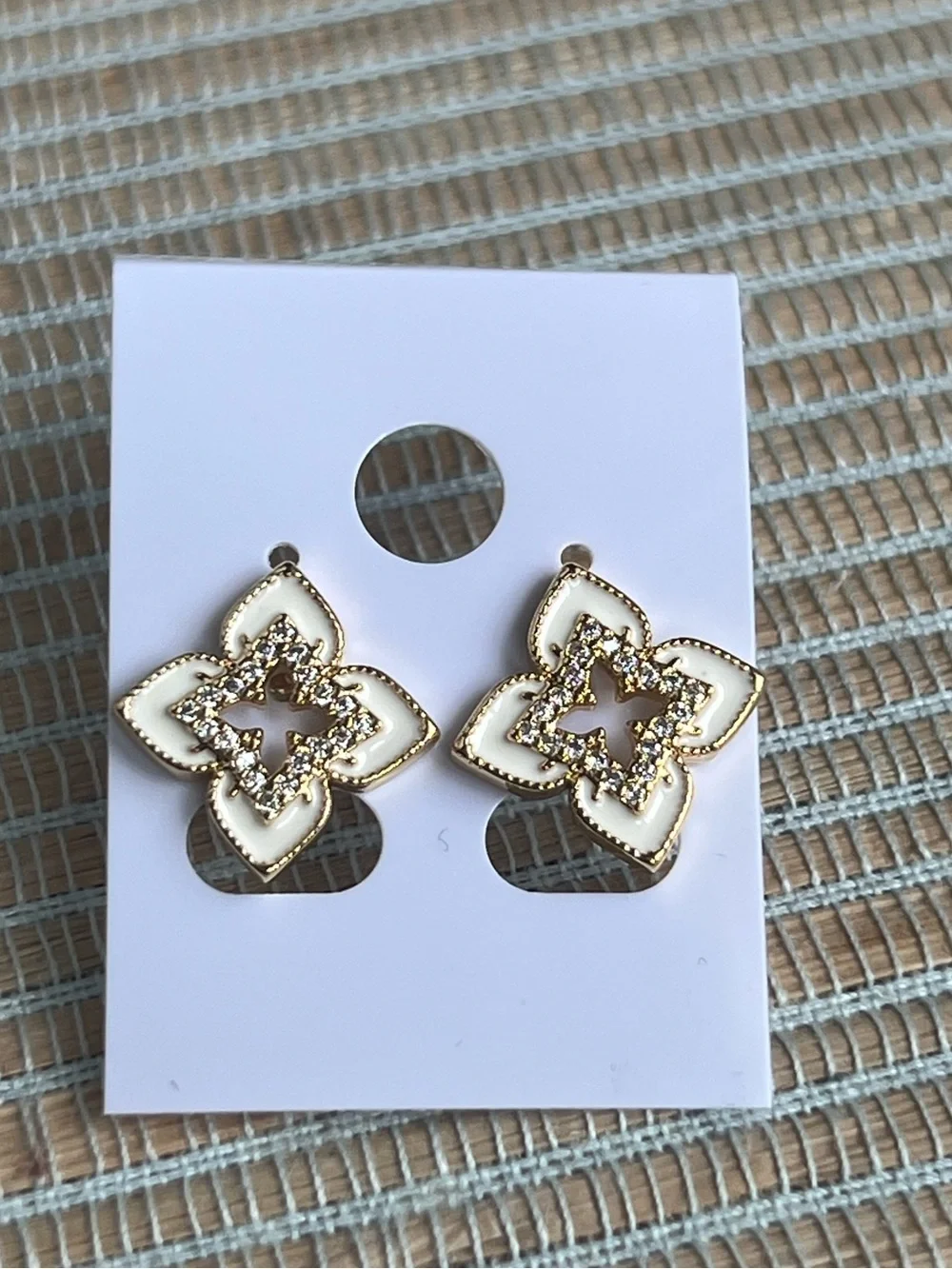 ⭐️-Gold and Cream Floral Stud Earrings with pavé floral cut out center